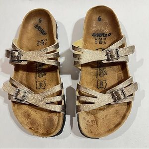 BIRKI'S Birkenstock Moorea Metallic Sandals sz 7